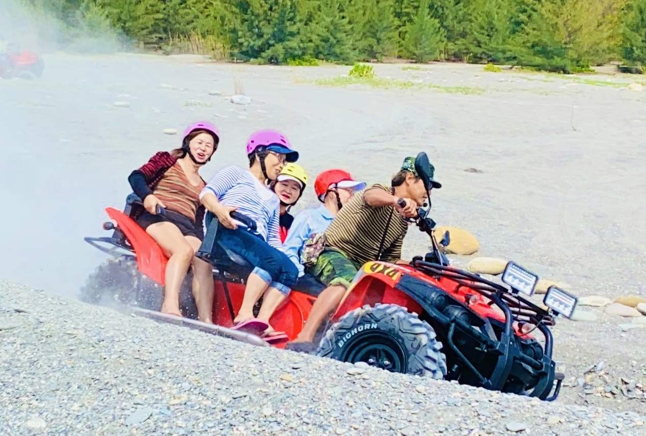 教習車で安全かつスリル満点の体験